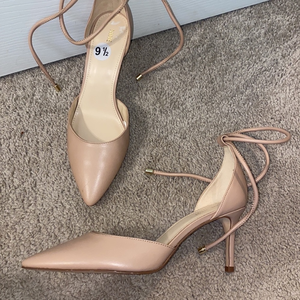 Nine West Nude Heels - Picture 5 of 9